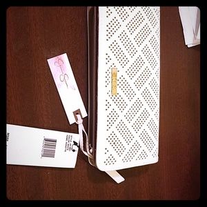 Jessica Simpaon Wallet